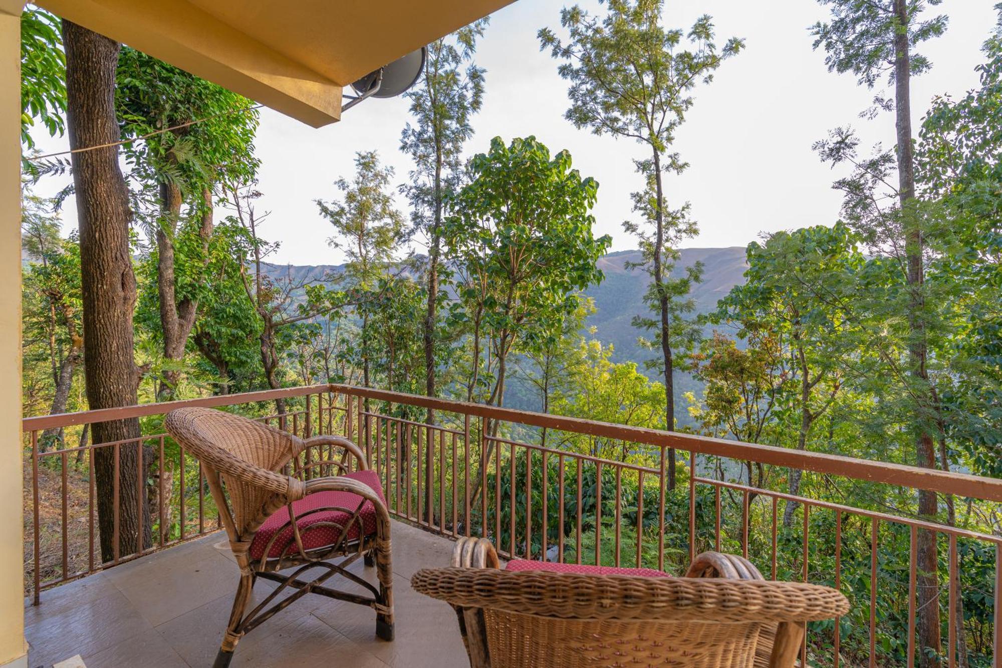 Отель Q Swarga Retreat Attigundi Экстерьер фото